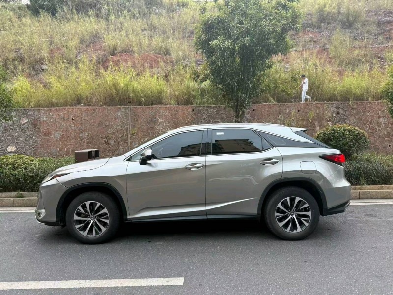 娄底21年雷克萨斯RX4