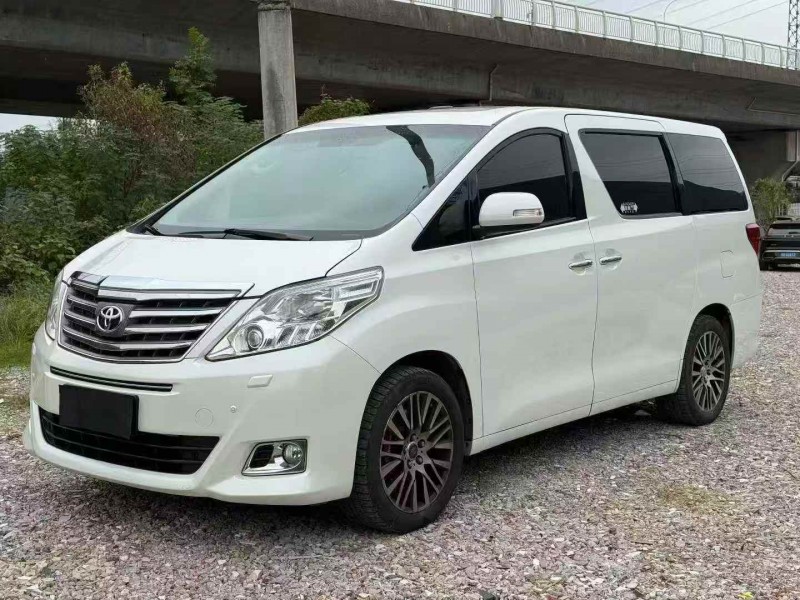 常德14年丰田埃尔法3