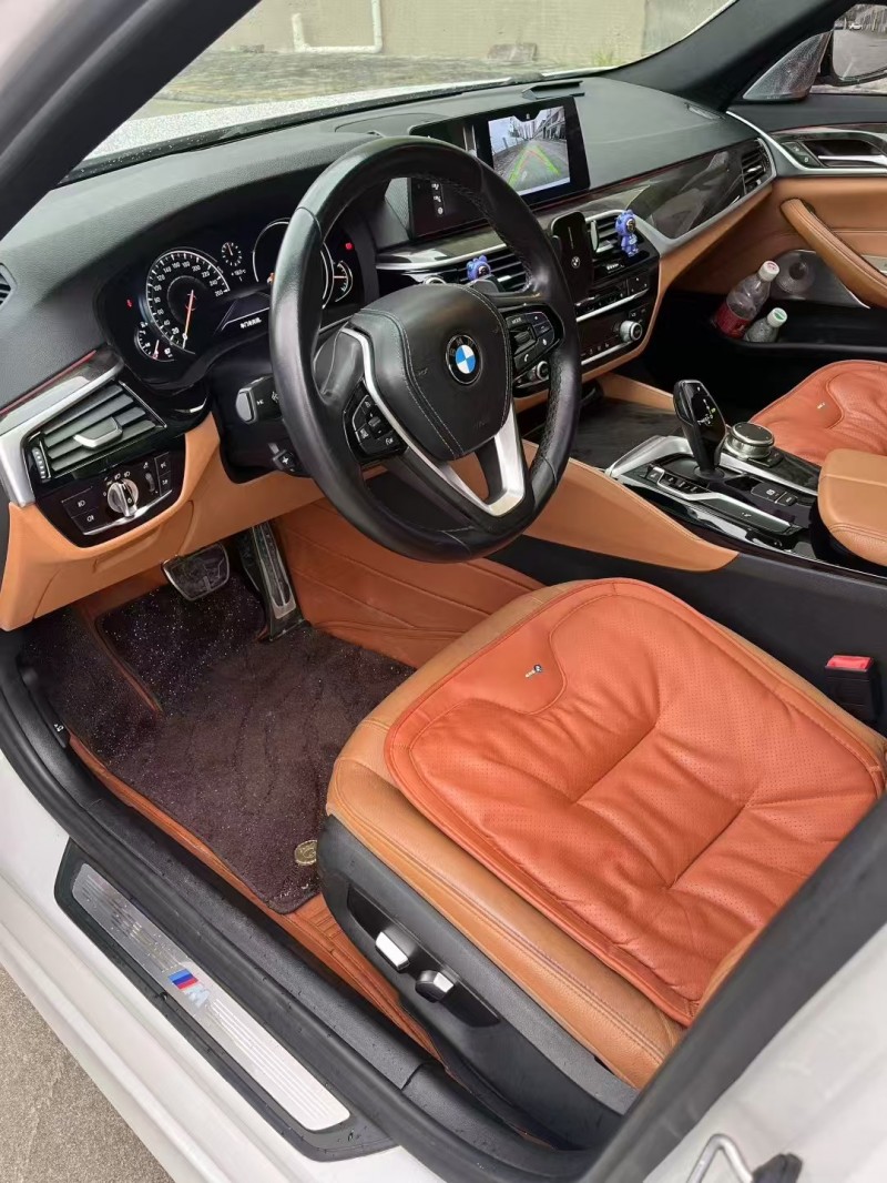 江门17年宝马5系4