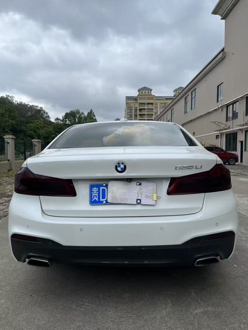 江门17年宝马5系9