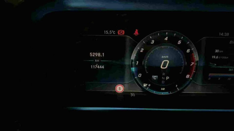 淄博19年奔驰迈巴赫S级4