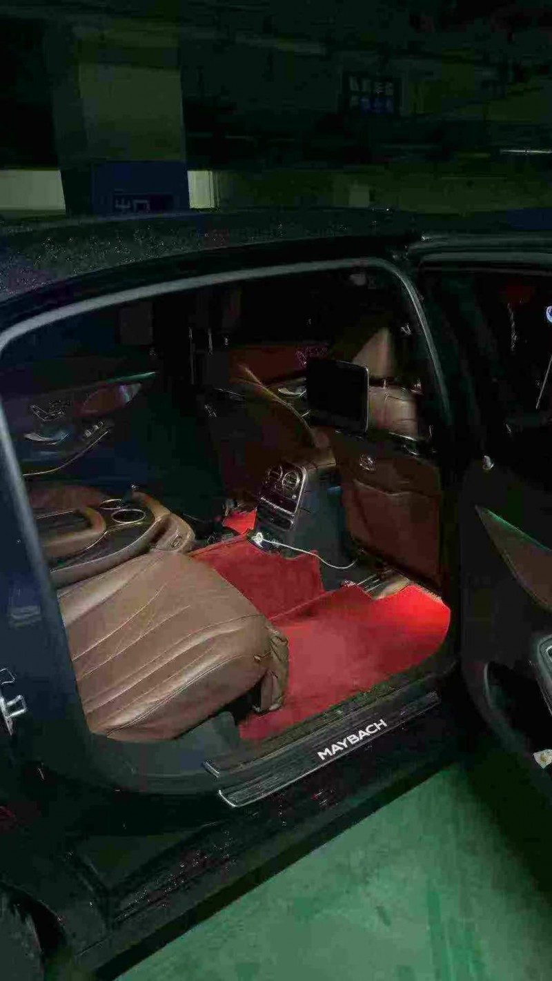 淄博19年奔驰迈巴赫S级5