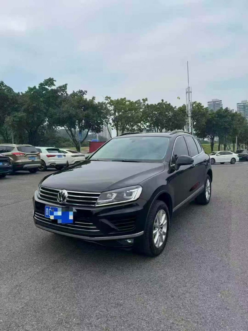 重庆17年大众途锐3