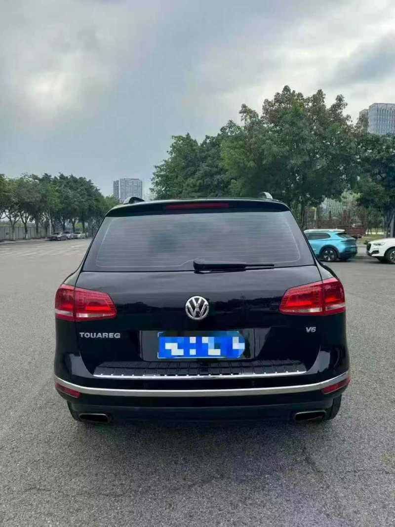 重庆17年大众途锐9