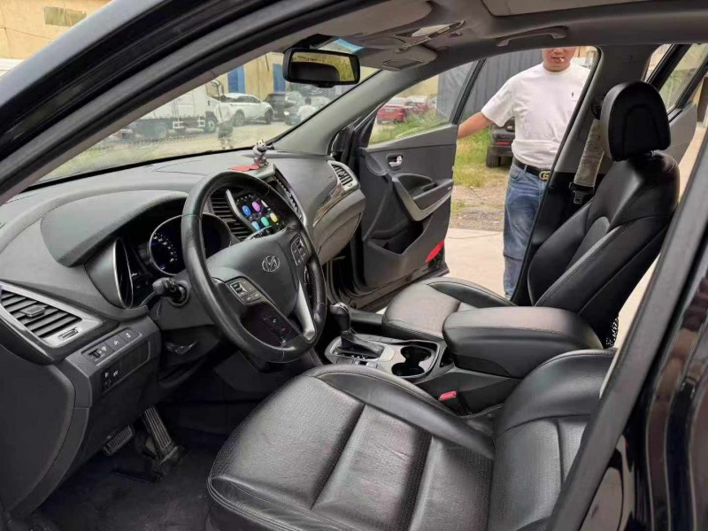 徐州14年现代新胜达5