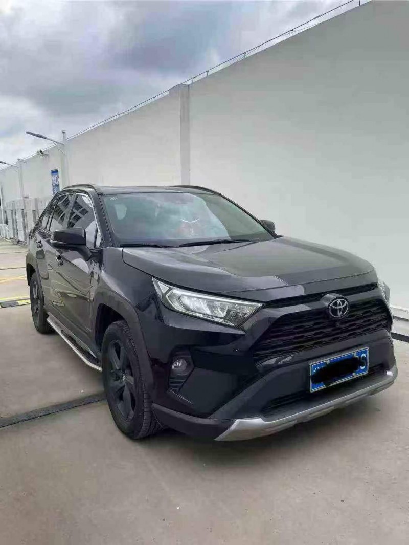 徐州23年丰田RAV42