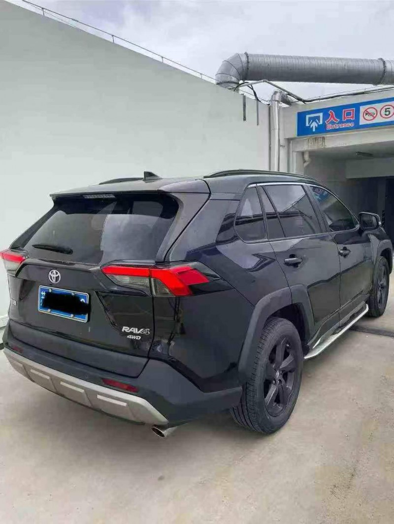 徐州23年丰田RAV48