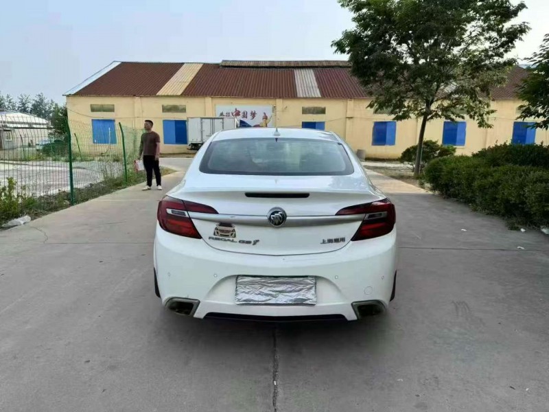 徐州14年别克君威9