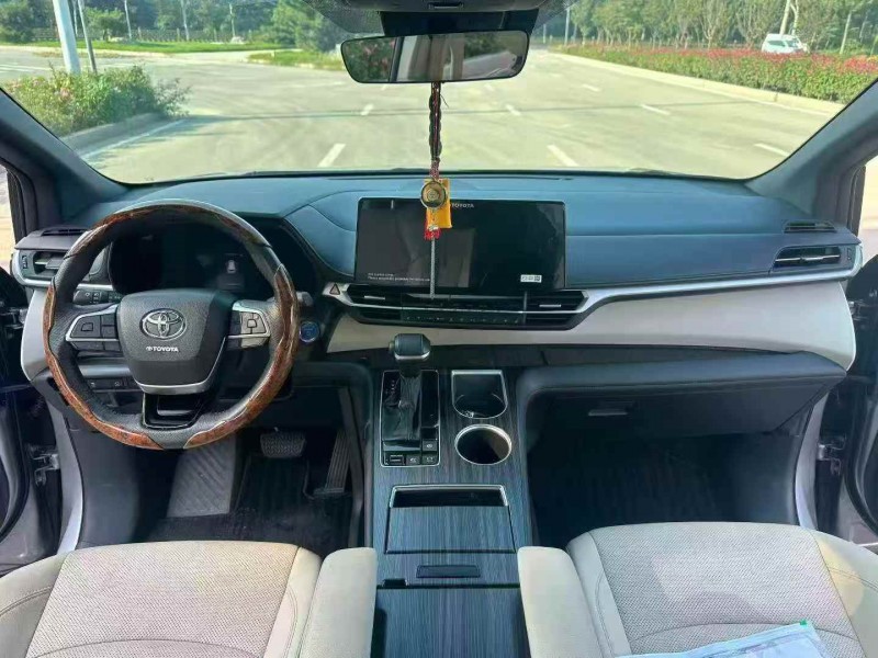 淄博23年丰田格瑞维亚6