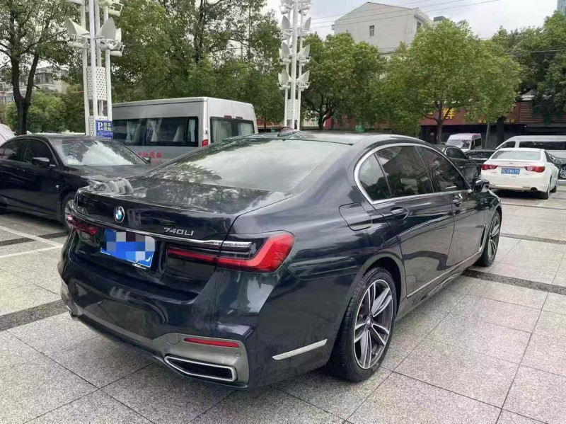 淮安21年宝马7系9