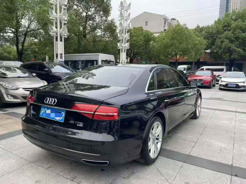 常州17年奥迪A8L7