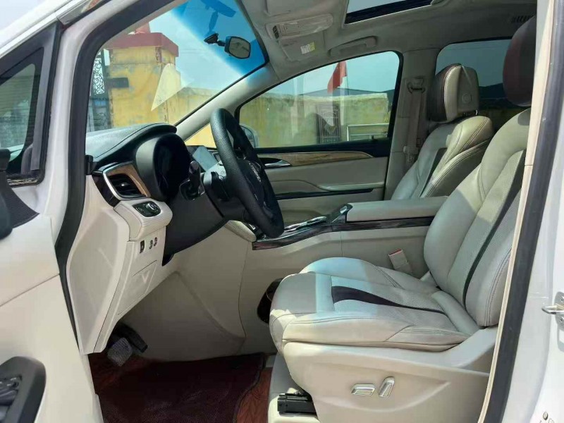 潍坊19年别克GL84