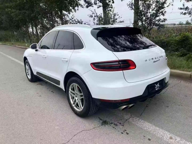 烟台17年保时捷Macan8