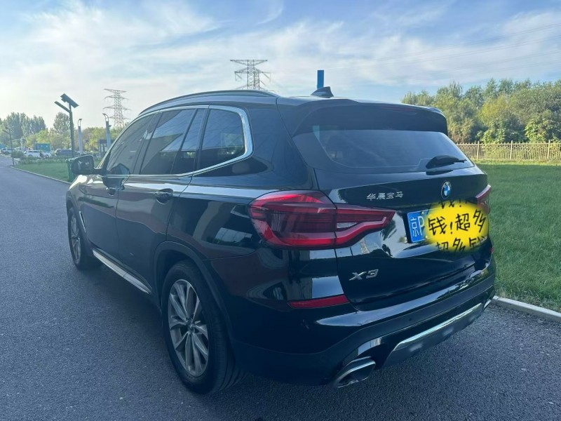 北京19年宝马X36