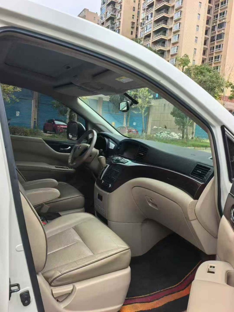 许昌18年日产贵士5