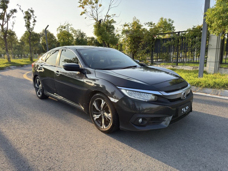 盐城17年本田思域2