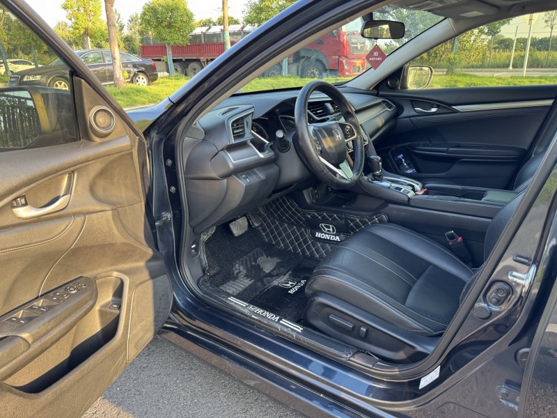 盐城17年本田思域6