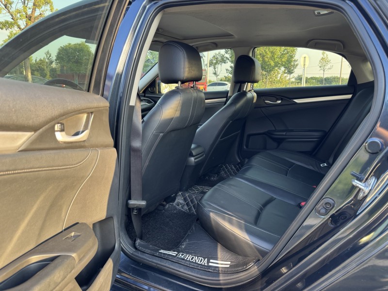 盐城17年本田思域7