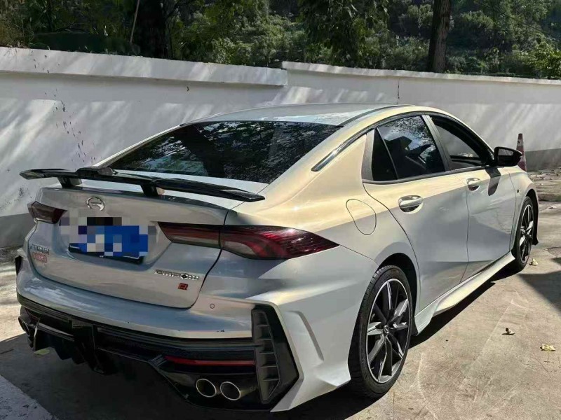 张家界24年传祺影豹8