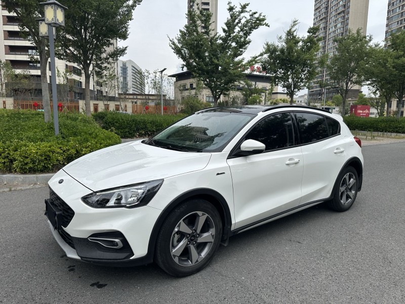 盐城20年福特福克斯3