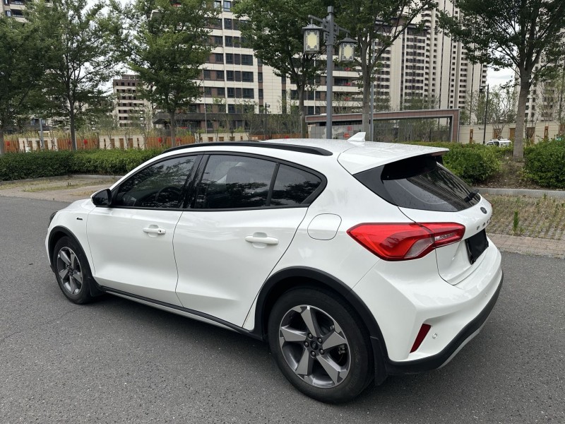 盐城20年福特福克斯4