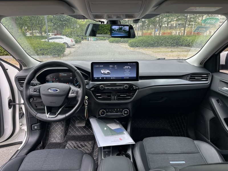 盐城20年福特福克斯8