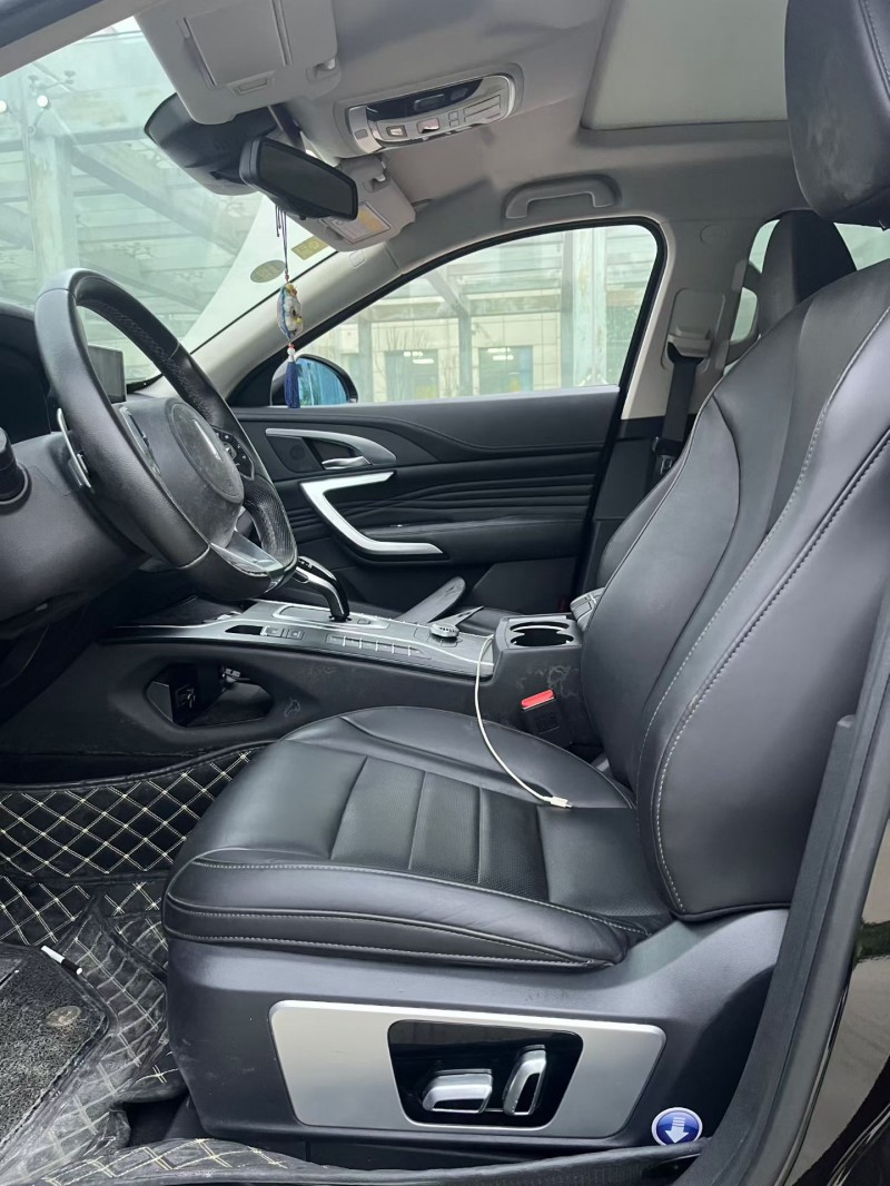 九江19年长城汽车魏牌6