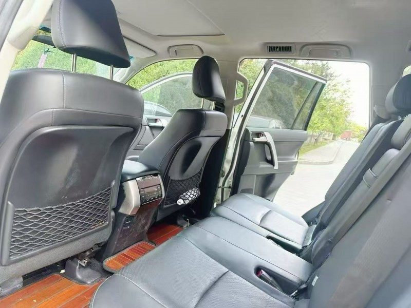 北京19年丰田普拉多5