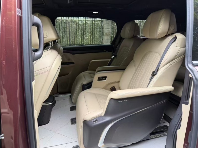 深圳22年别克GL84