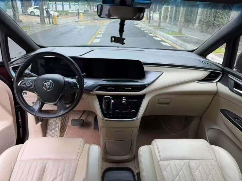 深圳22年别克GL85