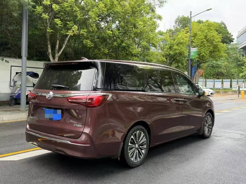 深圳22年别克GL87