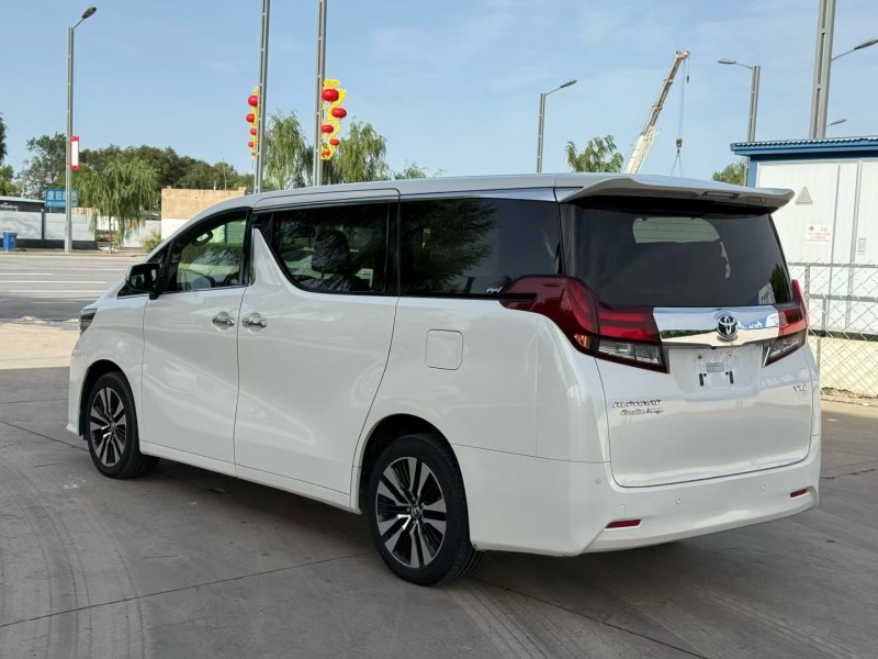 榆林18年丰田埃尔法7