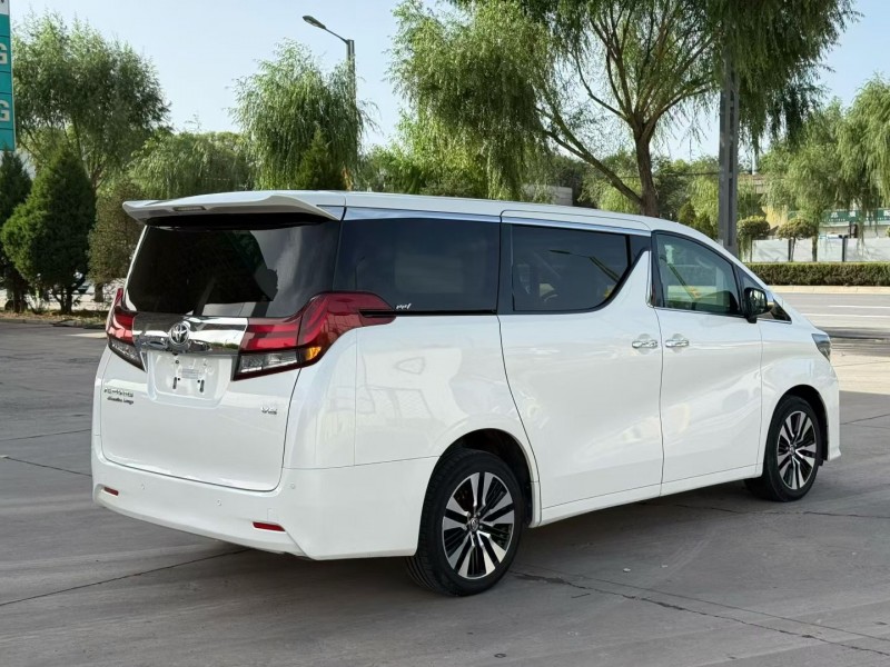 榆林18年丰田埃尔法8