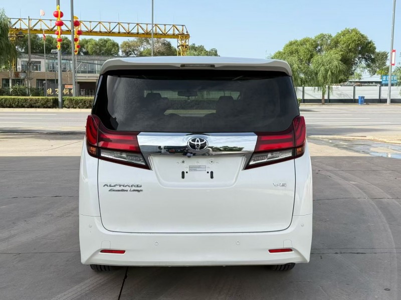 榆林18年丰田埃尔法9