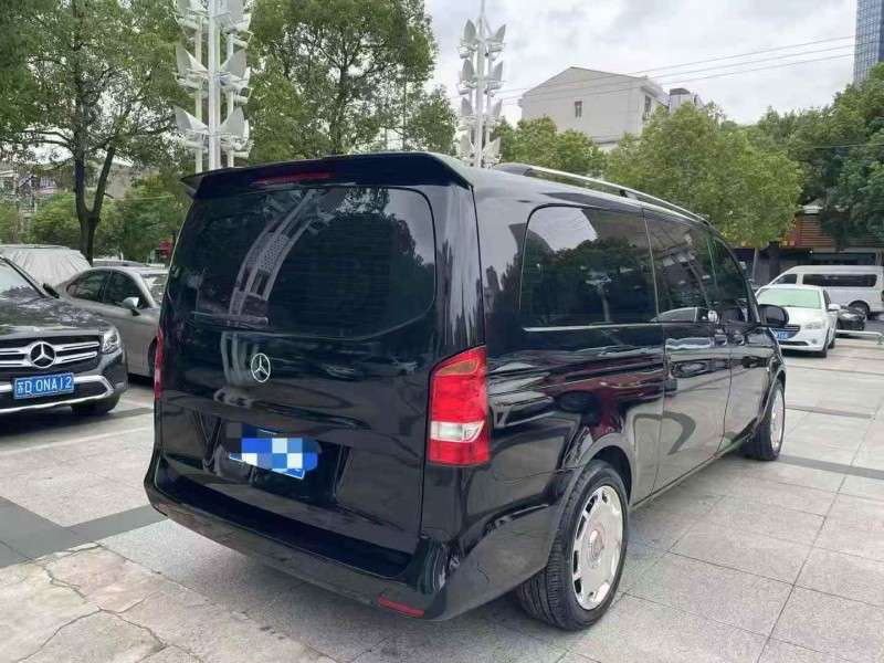 南通18年奔驰威霆8