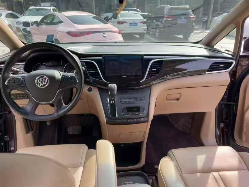 南通19年别克GL86