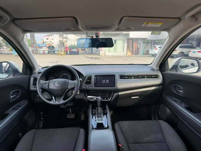 汕头22年本田缤智5