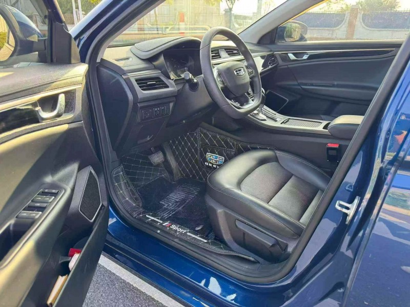 汕头21年吉利帝豪5