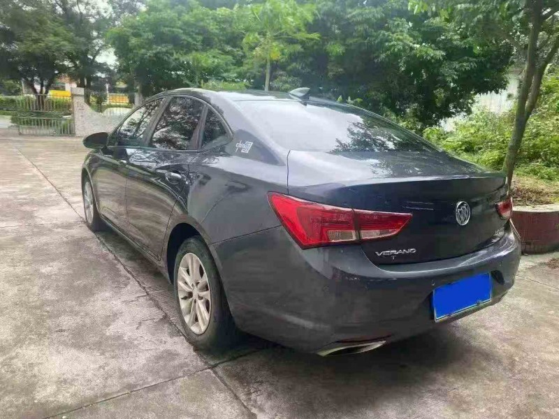 珠海18年别克威朗8