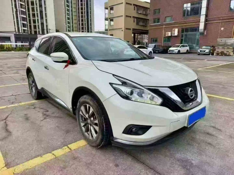 佛山18年日产楼兰2