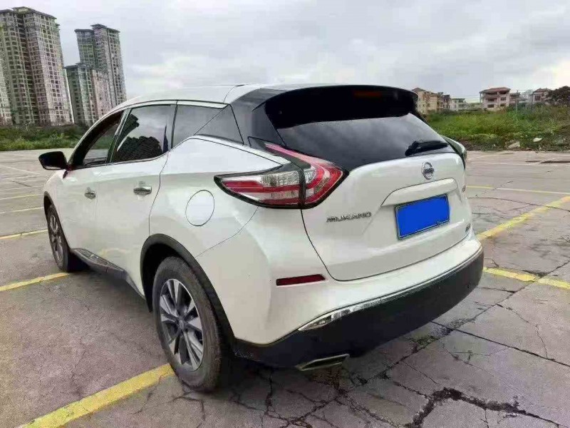 佛山18年日产楼兰9