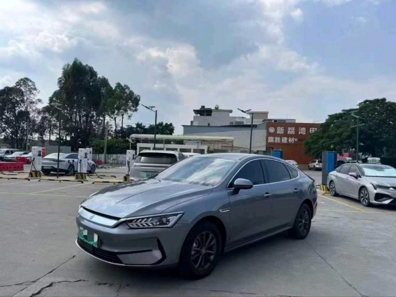 广州23年比亚迪秦2