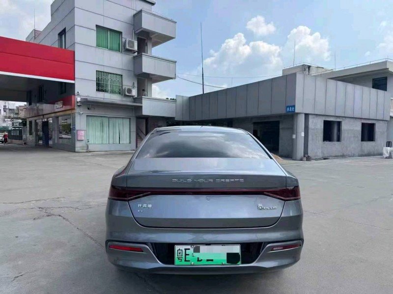 广州23年比亚迪秦5