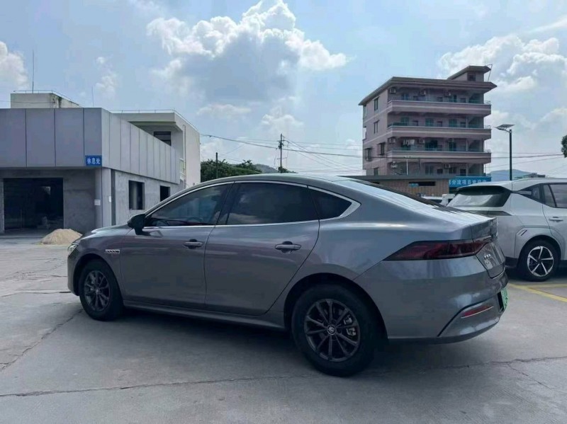 广州23年比亚迪秦6