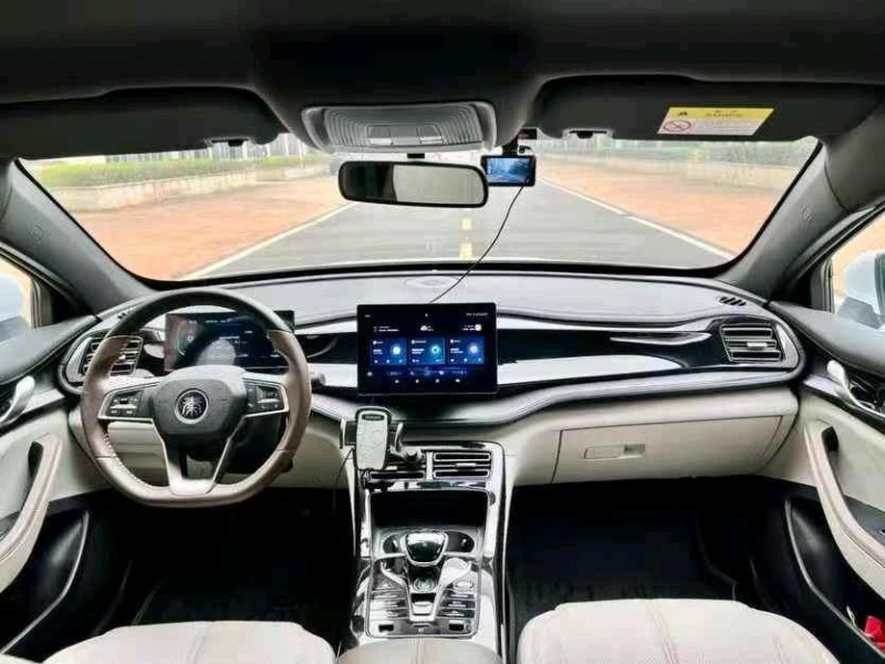 广州24年比亚迪秦7