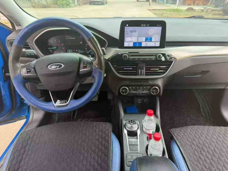 三明19年福特福克斯5