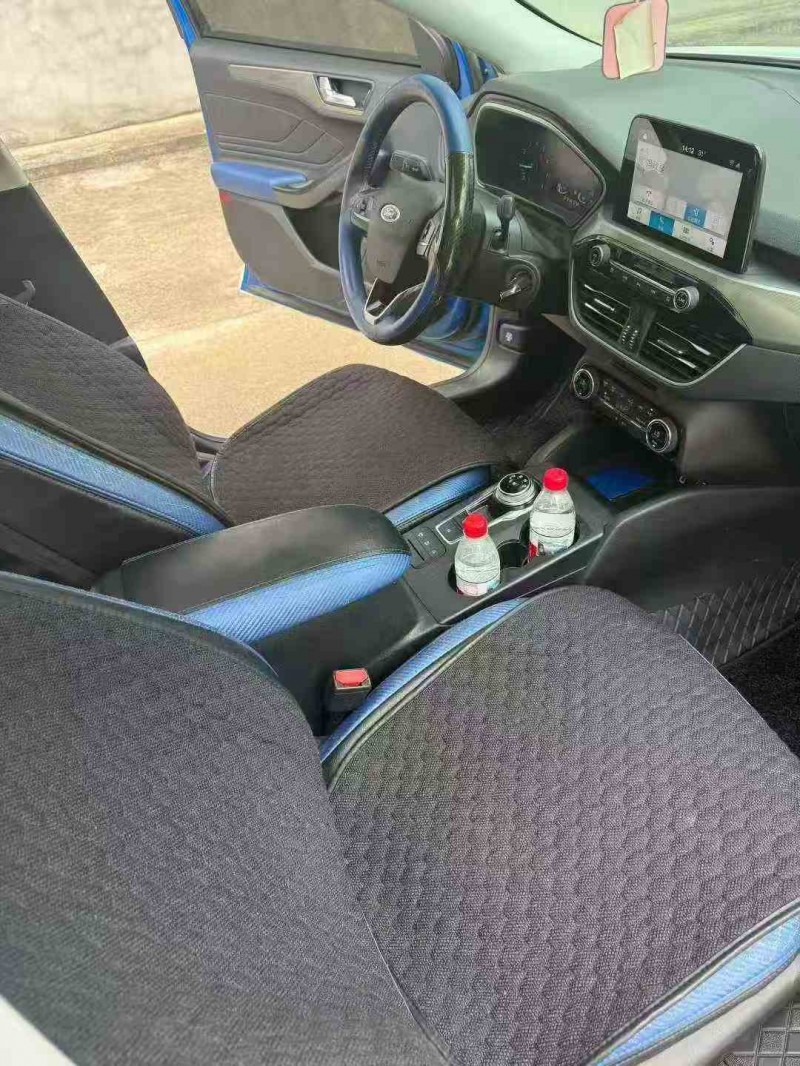 三明19年福特福克斯7