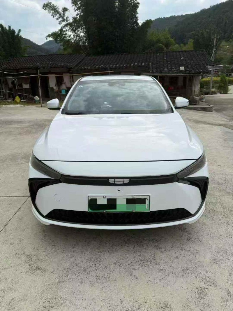 南平23年吉利几何1