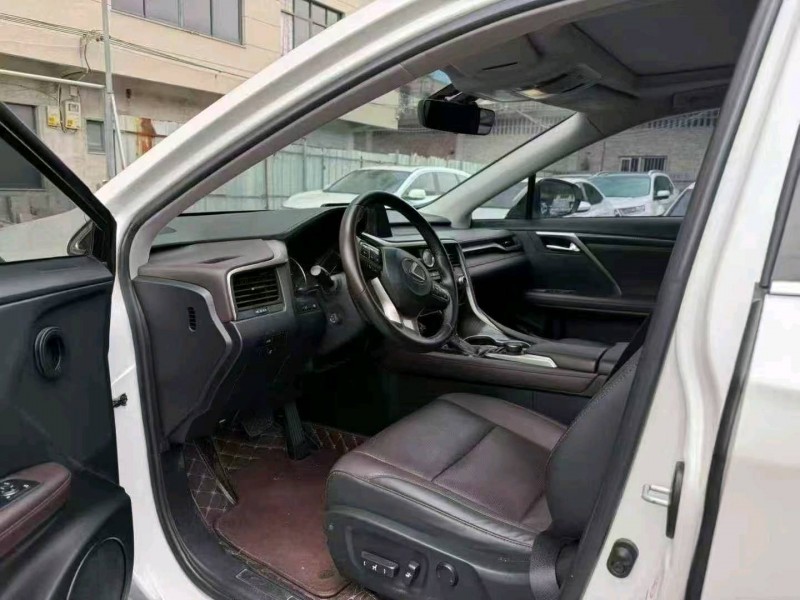 厦门17年雷克萨斯RX6