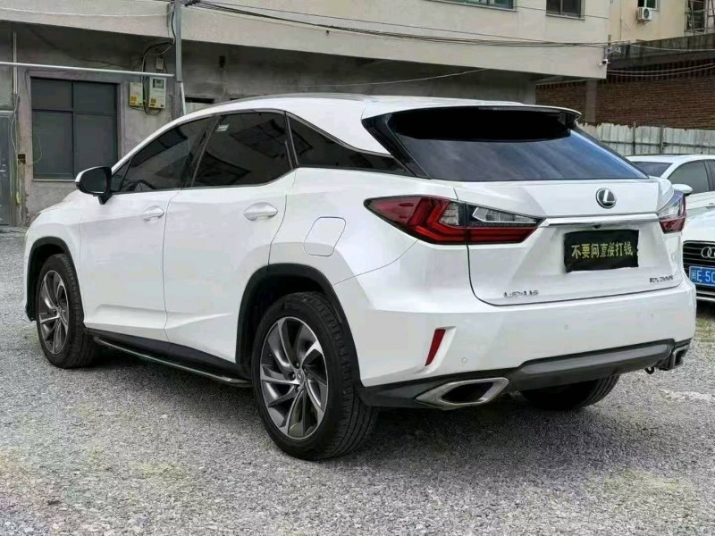 厦门17年雷克萨斯RX7